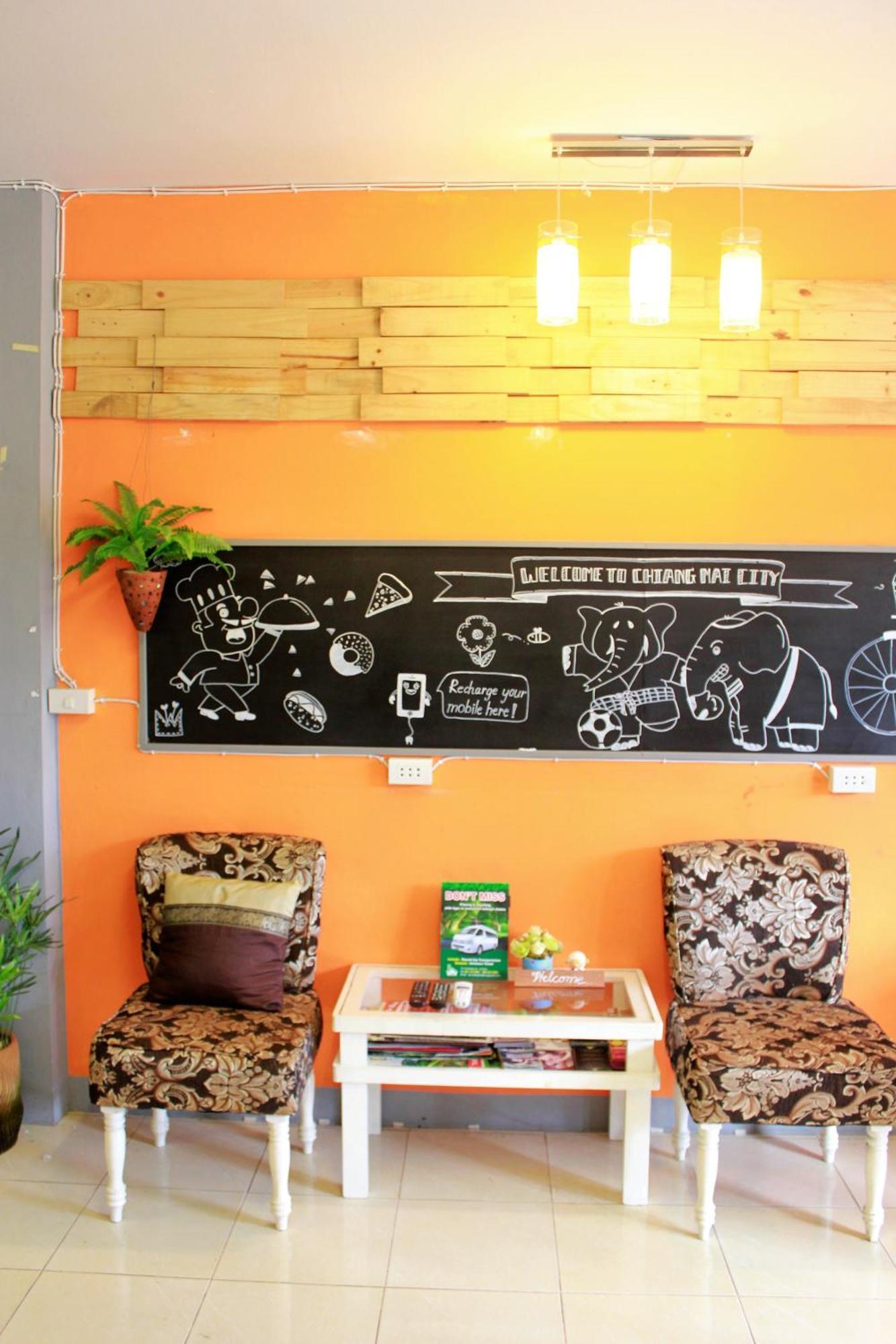 Cm City Hostel Chiang Mai Eksteriør billede