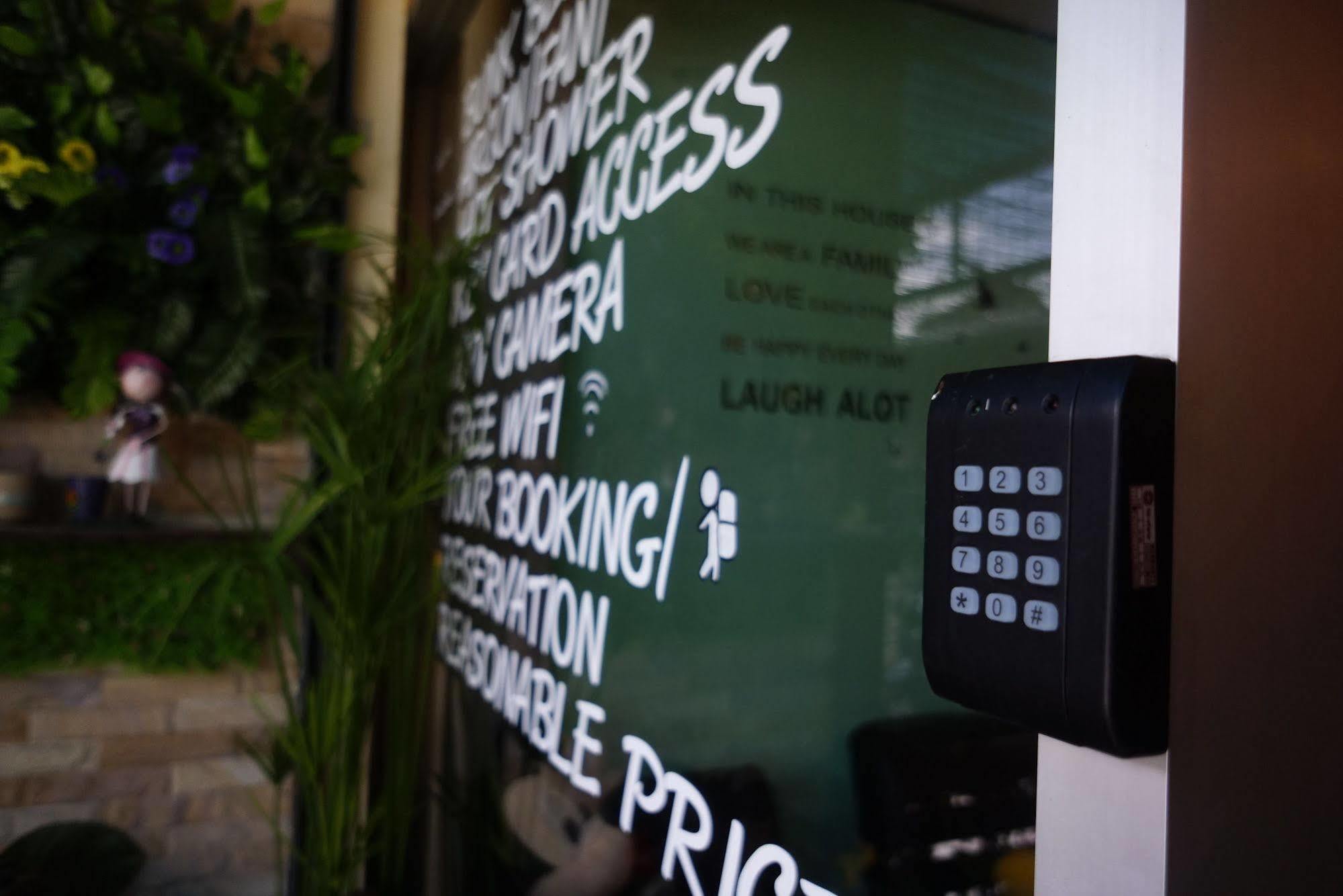 Cm City Hostel Chiang Mai Eksteriør billede