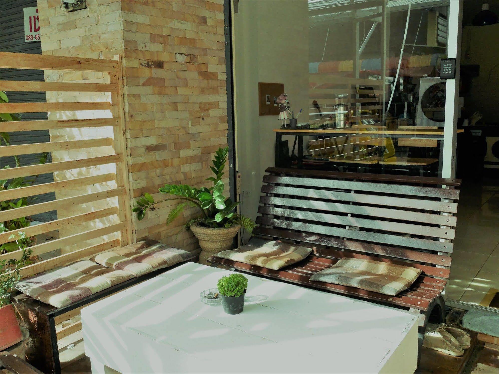 Cm City Hostel Chiang Mai Eksteriør billede